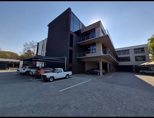 181M² OFFICE TO LET IN MELROSE ESTATE